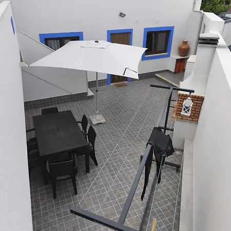 Casa Da Praca I Apartamento Amoreira (Leiria)